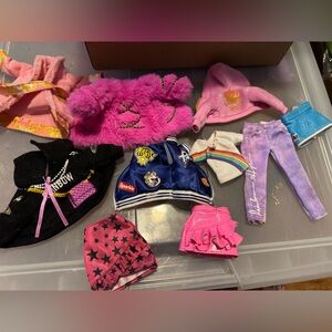 Rainbow High clothing lot